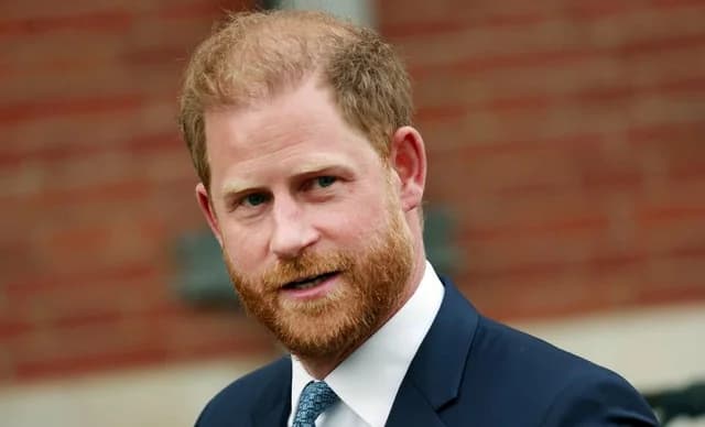 Príncipe Harry: Regresa al Reino Unido en el aniversario de la muerte de Isabel II