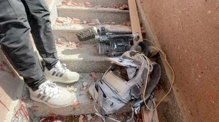 Videos contradicen las afirmaciones de Israel sobre el ataque al hospital Nasser en Gaza