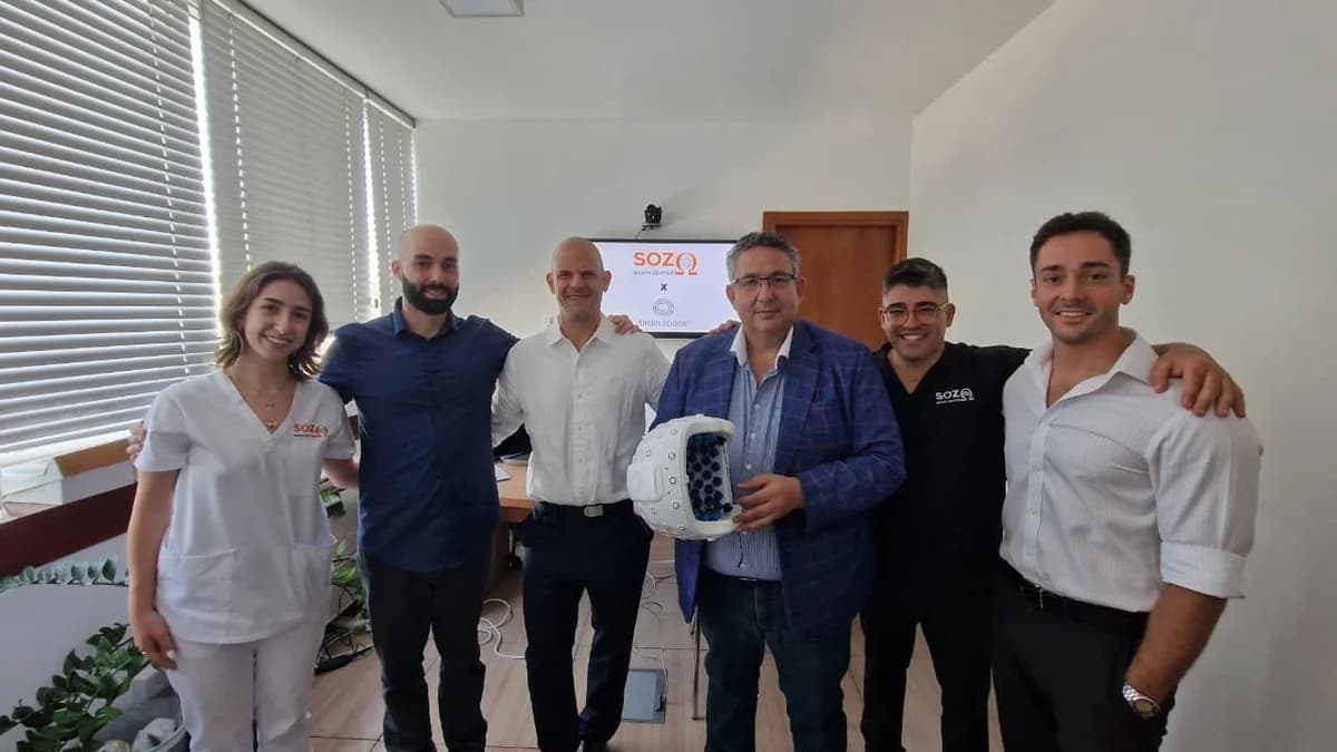 El Científico Jefe Visita el Centro Cerebral SOZO