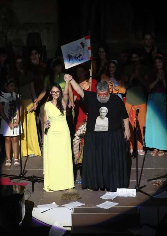 קלאודיה: הופעה באודיאון הרודס אטיקוס עם סטאמטיס קראונאקיס