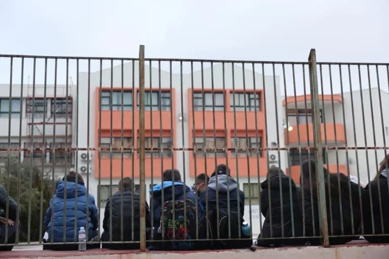 Financial Times: Grecia suspende el 5% de las escuelas por la disminución de estudiantes