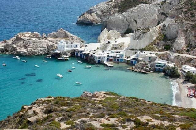 Griechische Gesellschaft für Umwelt fordert sofortige Aussetzung von Baugenehmigungen in Milos