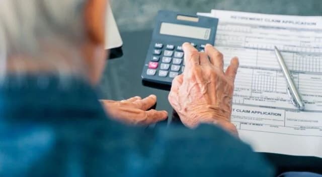 Συντάξεις Οκτωβρίου 2025: Ημερομηνίες Πληρωμής και Διαχωρισμός