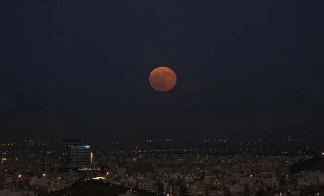 September Full Moon 2025: 'Blood Moon' Spectacle in Cyprus
