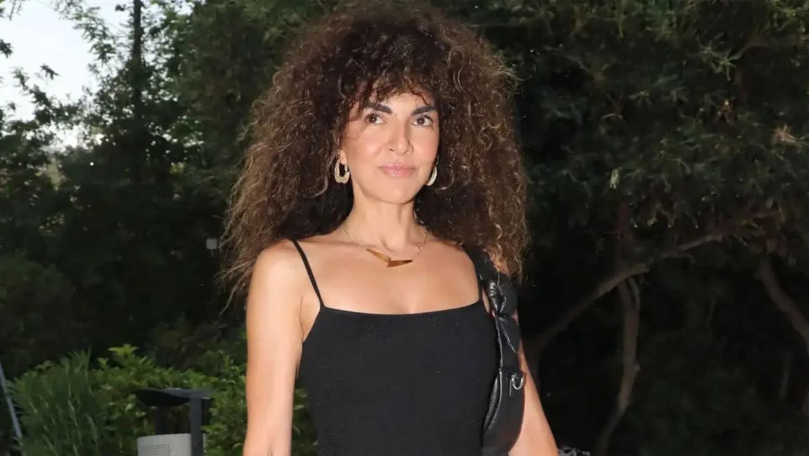 Μαρία Σολωμού: Ανανέωση στα μαλλιά μετά τις διακοπές στη Σαντορίνη