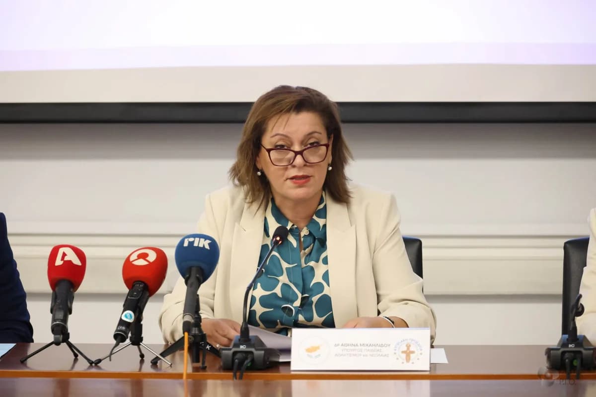 Αθ. Μιχαηλίδου: «Όχι ακραία μέτρα για τα σχολεία, μόνο ταλαιπωρούν»