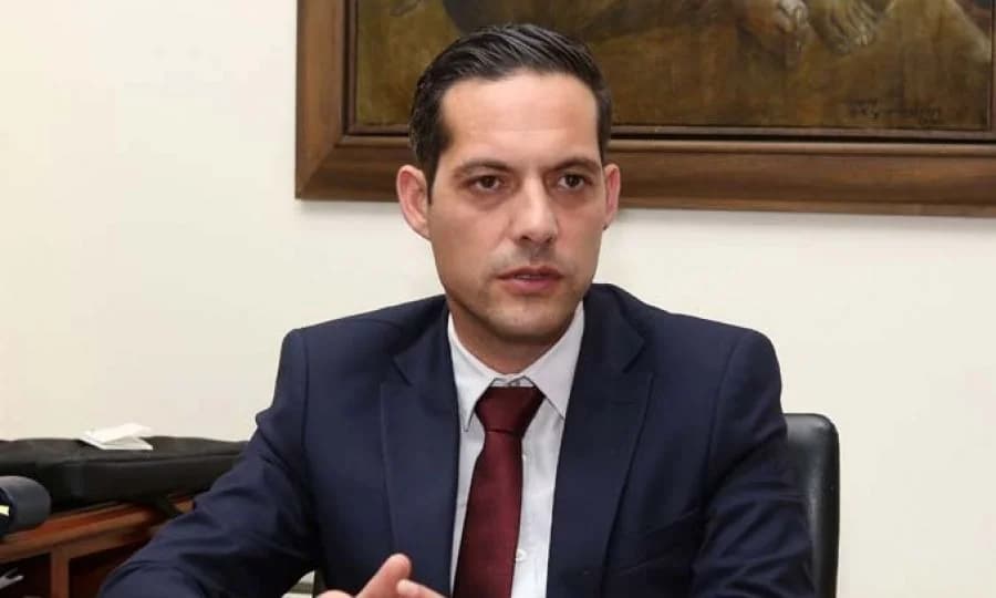 Έναρξη σχολικής χρονιάς με κρατική στήριξη και μεταρρυθμίσεις