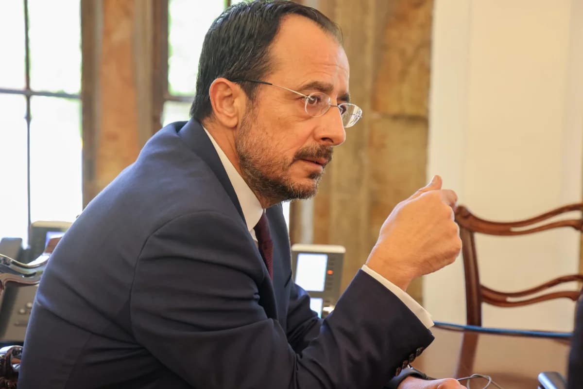 נשיא קפריסין: אושרו תוכניות אוניברסיטת אתונה בקפריסין