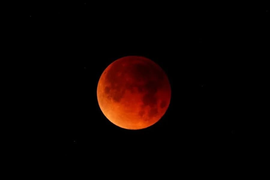 Total Lunar Eclipse on September 7: 'Blood Moon' over Cyprus
