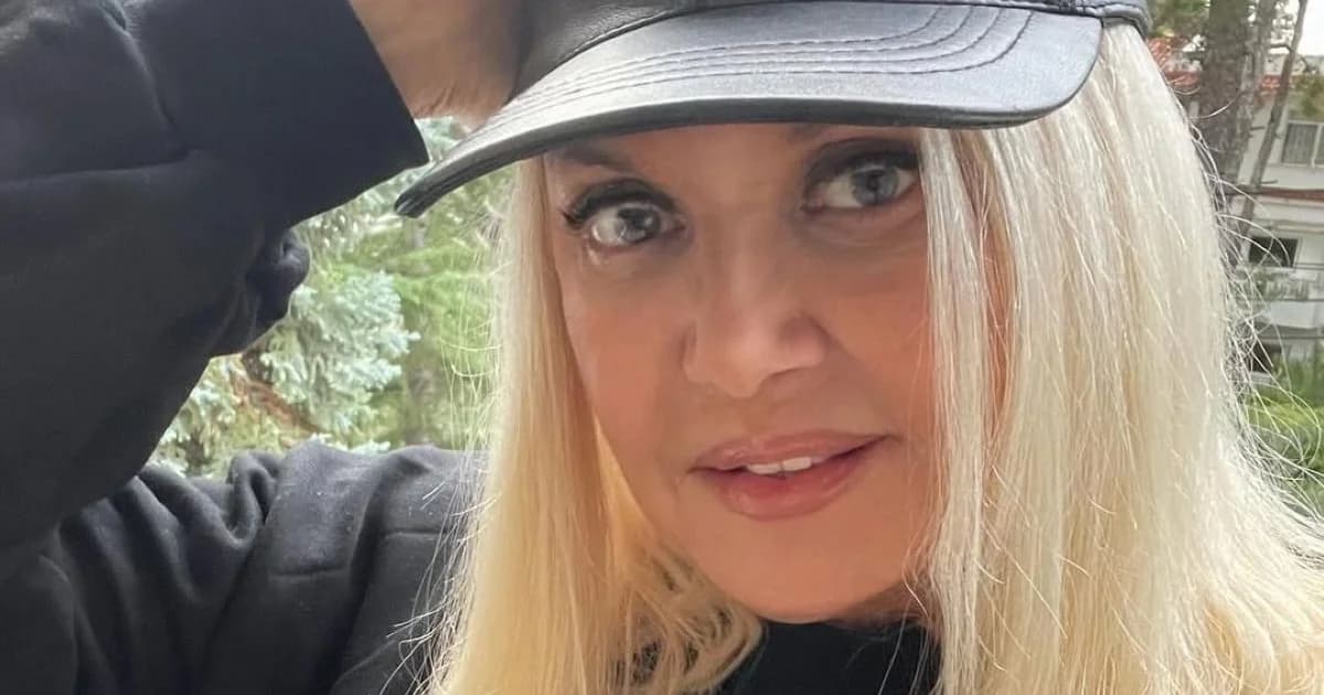 Roula Koromila sendet Botschaft des Selbstvertrauens über Instagram