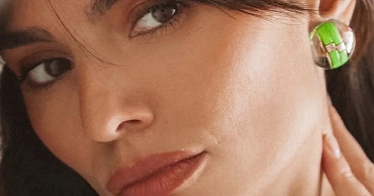 Ηλιάνα Παπαγεωργίου: Πώς να αποκτήσετε το φθινοπωρινό χρώμα μαλλιών της