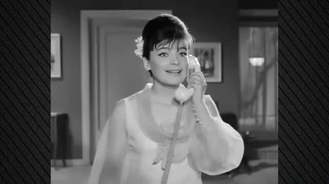 Jenny Kazakou: Recreates Jenny Karezi's scene from 'Miss Director'