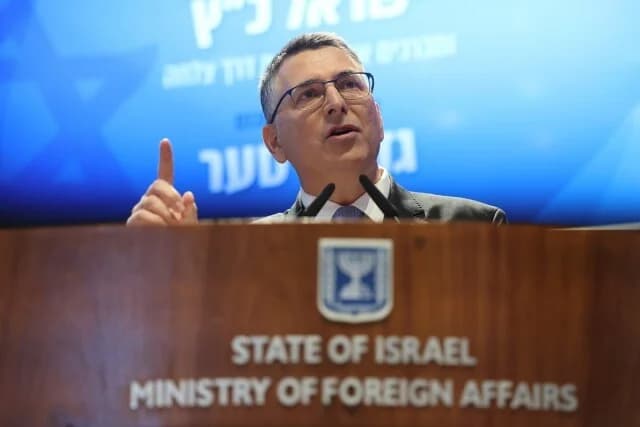 Ministro de Exteriores israelí: La guerra de Gaza terminará solo si liberan a los rehenes y Hamás depone las armas