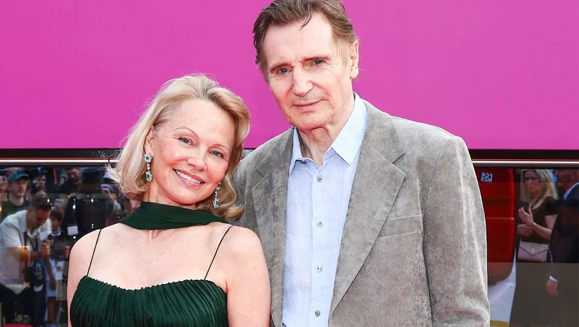 Pamela Anderson: «Δεν συμμετέχω σε PR κόλπα» – Διάψευση φημών για ειδύλλιο με Liam Neeson