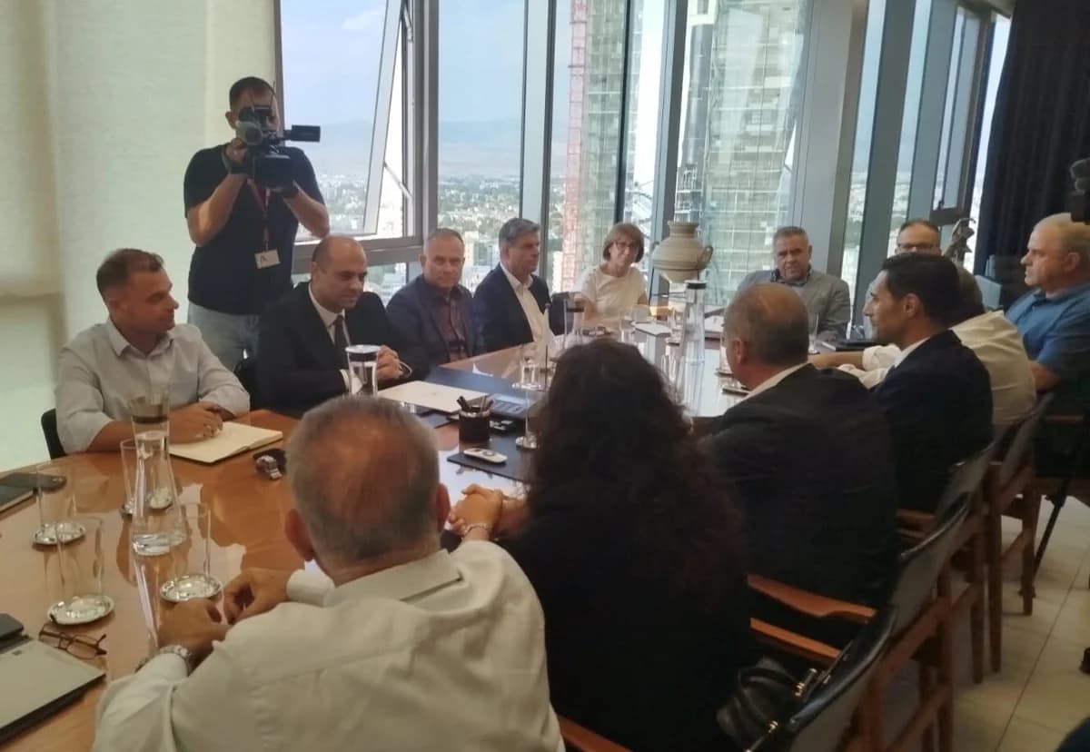 Κυβέρνηση: ΑΤΑ για όλους με κλιμάκωση υπέρ χαμηλόμισθων