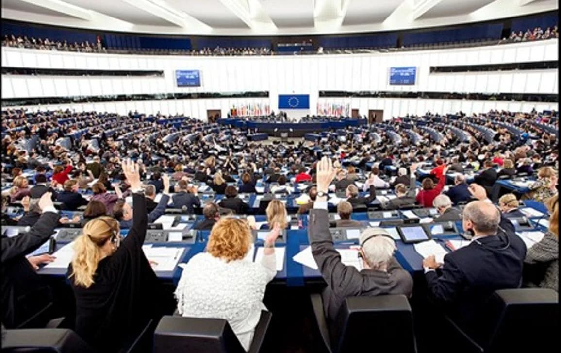 Parlamento Europeo: Firme resolución sobre cinco chipriotas griegos, mensajes a Turquía