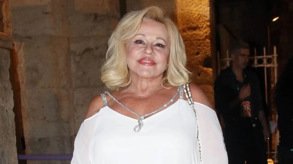Bessy Argyraki: No presionaré a mis hijos para que me hagan abuela