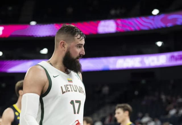 Valanciunas über Griechenland-Litauen: 'Ich werde nicht verraten, wie wir Giannis stoppen werden'