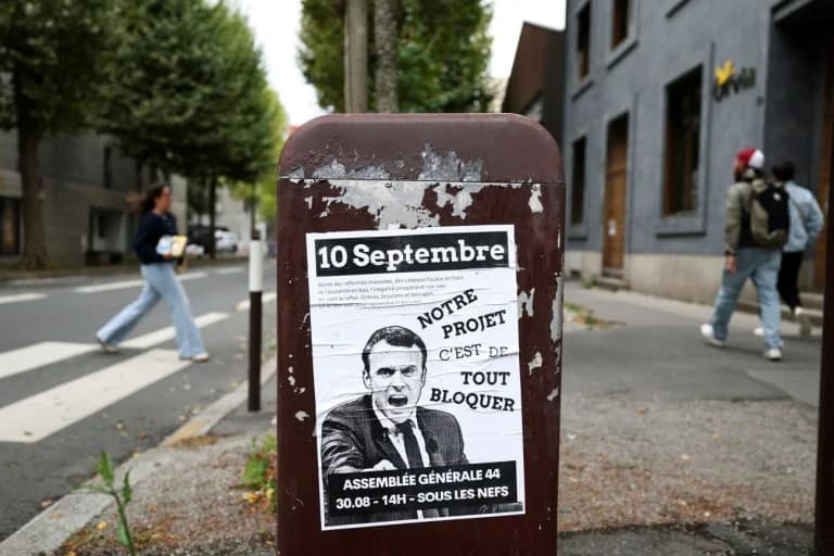 Frankreich: Politische Krise und soziale Unruhen