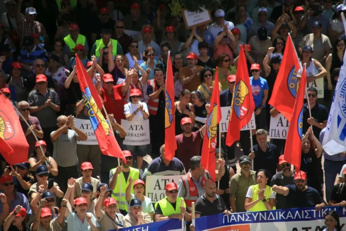 Σ. Χαραλάμπους: Κριτική για τη στάση της σχετικά με την ΑΤΑ
