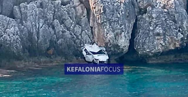 Cefalonia: Joven de 23 años hallado muerto tras caer coche por un acantilado