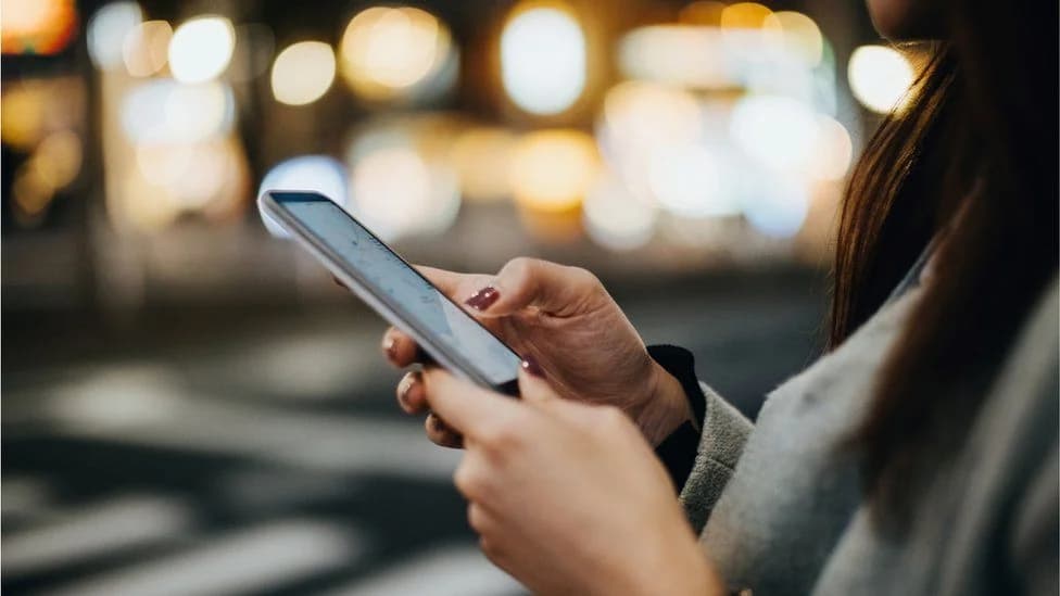Προσοχή! Νέα απάτη με SMS για δήθεν προσφορές σε υπεραγορές
