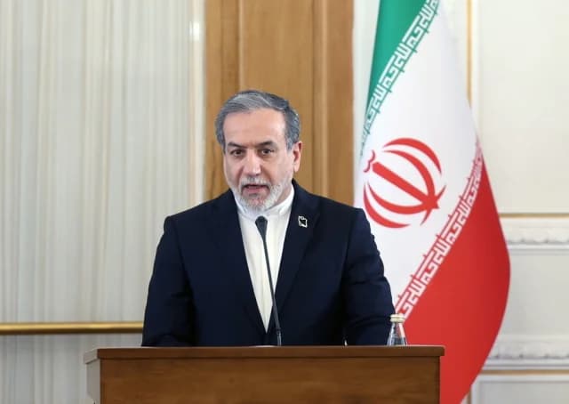 Iran Submits 'Fair' Proposal on Nuclear Program to Avert Sanctions