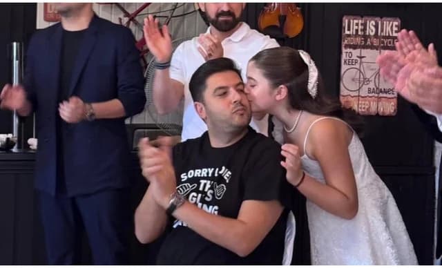 תזאוס יואנו: התמונות הראשונות מההכנות לחתונה