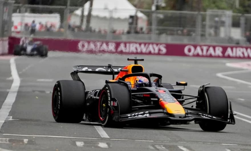 Verstappen Dominates in Azerbaijan, Piastri Retires! (vid)