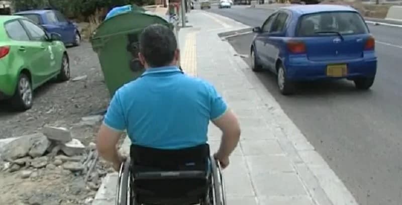 ליקויים ובעיות במדרכות בכל מחוזות קפריסין