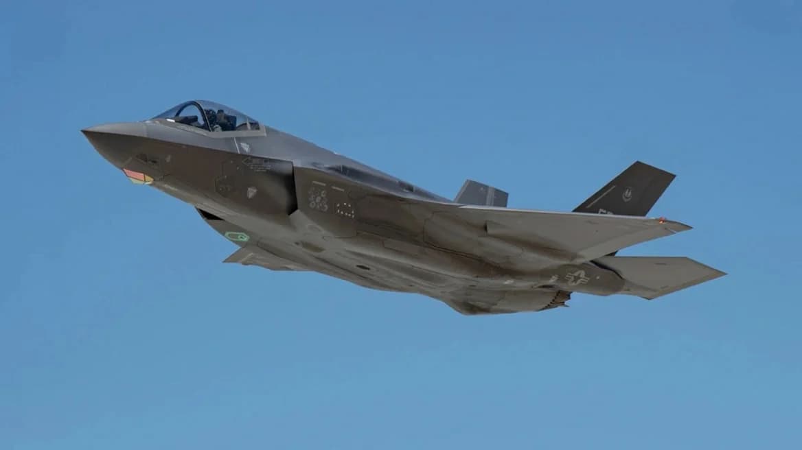 Legisladores estadounidenses instan a detener la venta de F-16/F-35 a Turquía