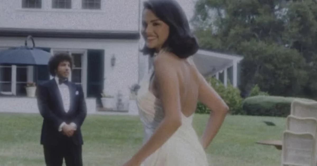 Selena Gomez und Benny Blanco heiraten in Ralph Lauren Kleid