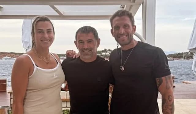 Top-Treffen: Sabalenka mit Giorgos Karagkounis in Griechenland