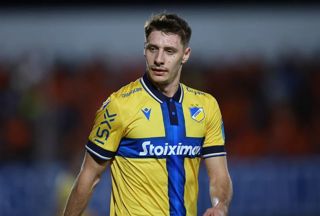 Korbu: Titular en el derbi contra Apollon