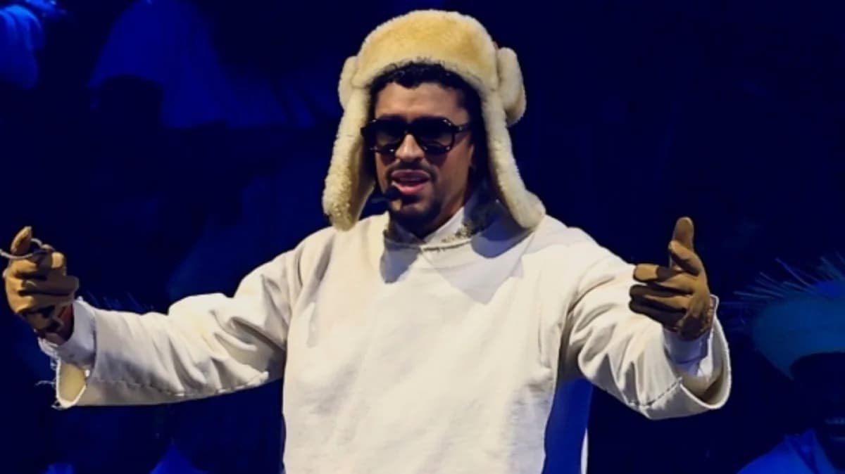 Bad Bunny выступит в перерыве Супербоула 2026