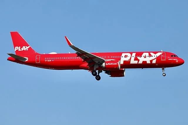 Icelandic Airline Play Files for Bankruptcy, 400 Jobs Lost