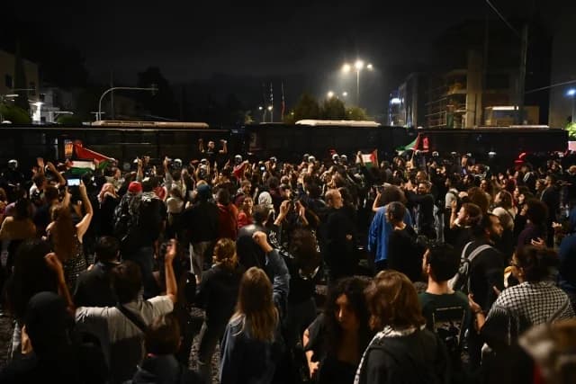 Verkehr auf der Kifissias Avenue nach Protest wiederhergestellt