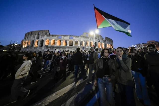 הפגנות בערים אירופיות לאחר יירוט המשט לעזה
