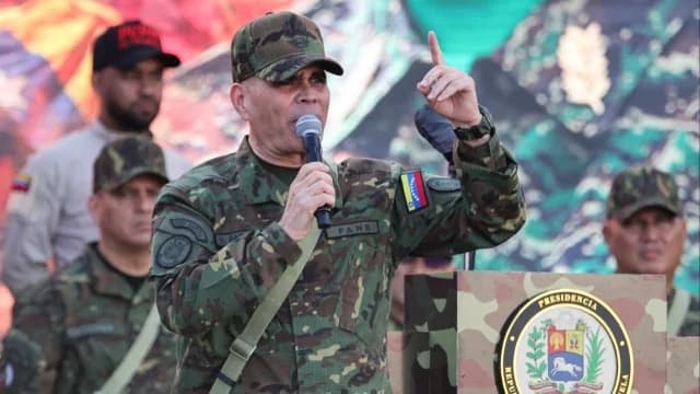 Venezuela condena acercamiento de aviones de combate estadounidenses