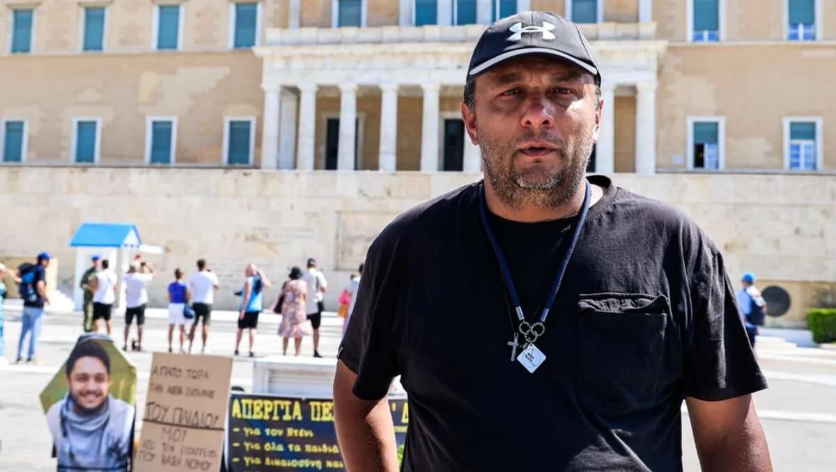 Panos Routsi Hospitalizado Tras 19 Días de Huelga de Hambre