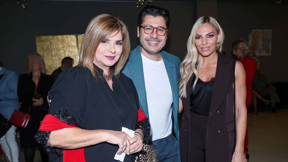 סלבריטאים ב'ריקוד הגלקסיה' של פייר קרדן בתיאטרון חג המולד