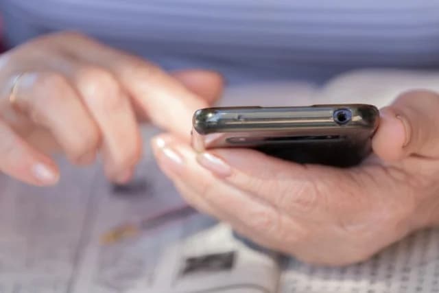 Phone Scam in Chalandri: Over €500,000 Stolen