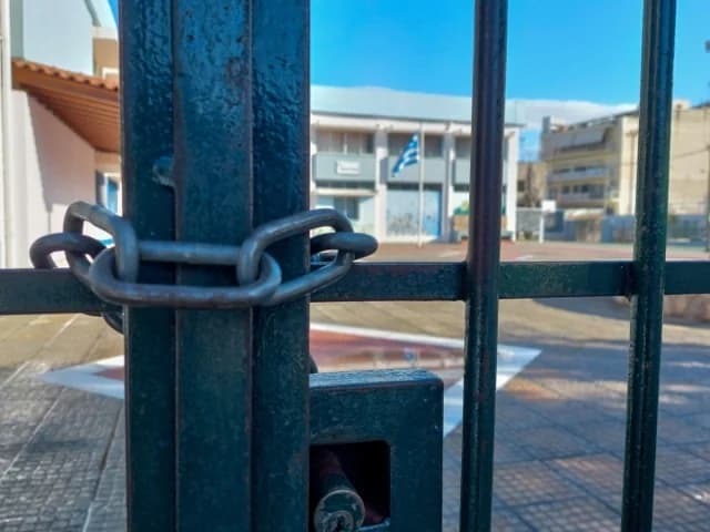 Ηράκλειο: Μαθητές επιχείρησαν αγοραπωλησία αεροβόλου όπλου σε σχολείο