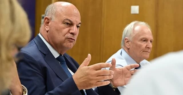 Ενημέρωση Τσιάρα στους βουλευτές της ΝΔ για ΟΠΕΚΕΠΕ και ευλογιά