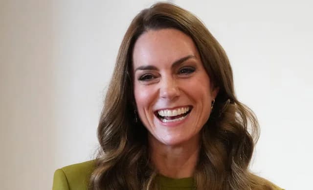 Kate Middleton: Viral το «farm look» στην Βόρεια Ιρλανδία