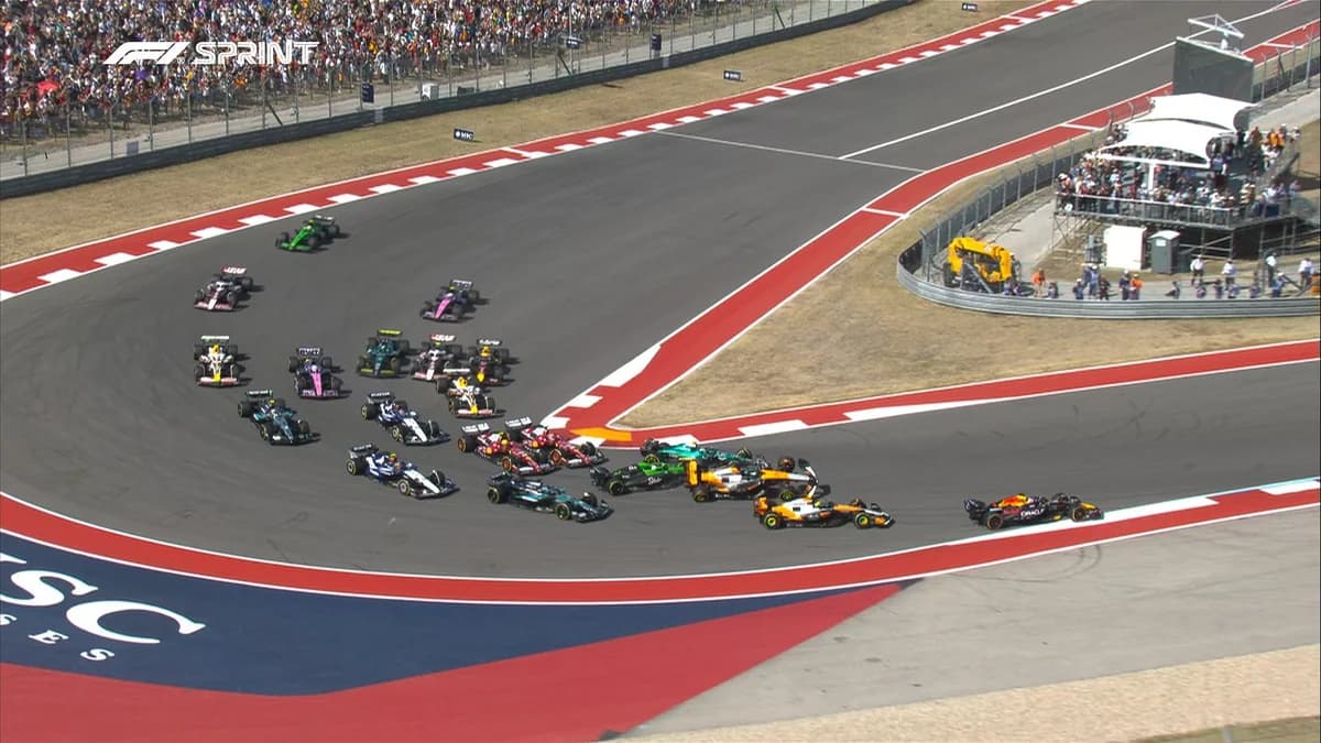 Colisión entre Norris y Piastri de McLaren en la carrera Sprint de Austin (video)