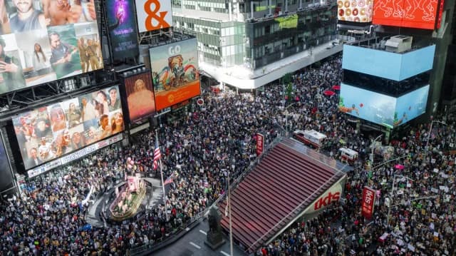 «No Kings»: Proteste in den USA gegen Trump wegen Autoritarismus