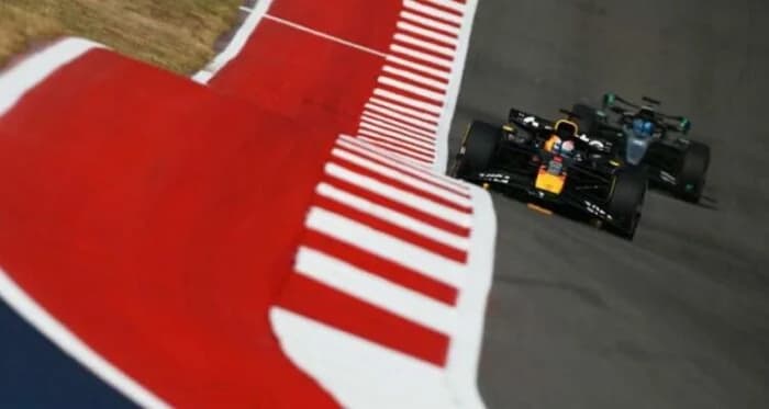 Verstappen Domina la Carrera Sprint de Austin, McLaren Enfrenta Problemas