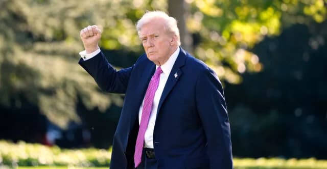Трамп: Выжившие после нападения на судно с наркотиками будут отправлены на родину