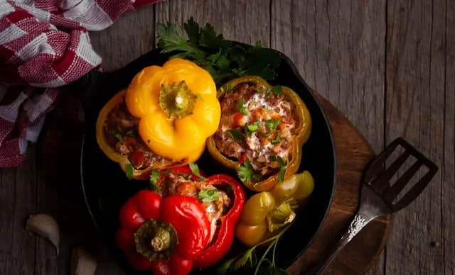 Вкусный рецепт фаршированных перцев с сыром